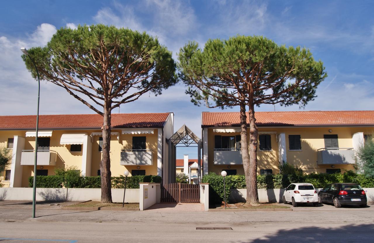 Appartamenti In Residence Portosole E Residence Tamerici Con Piscina-Cavallino Treporti Екстериор снимка