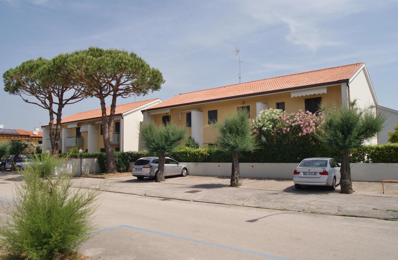 Appartamenti In Residence Portosole E Residence Tamerici Con Piscina-Cavallino Treporti Екстериор снимка